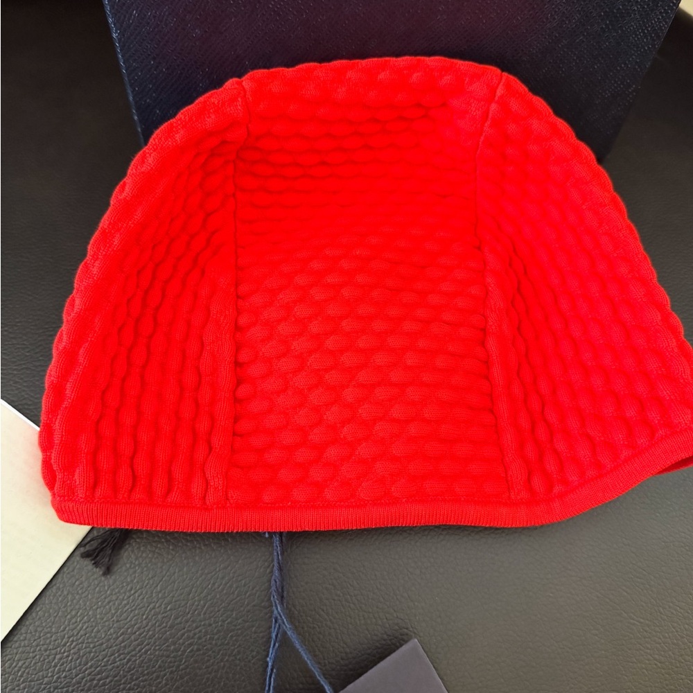 NWT Prada Logo Runway FW24 Stretch Nylon Beanie with Ribbed Design in Rosso Red - Picture 9 of 14